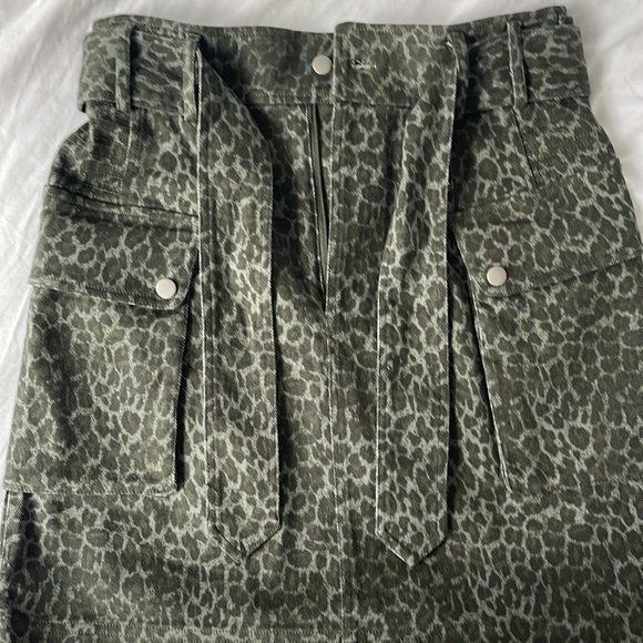 Marissa Webb Green Leopard Skirt (Size 6) - Picture 5 of 8